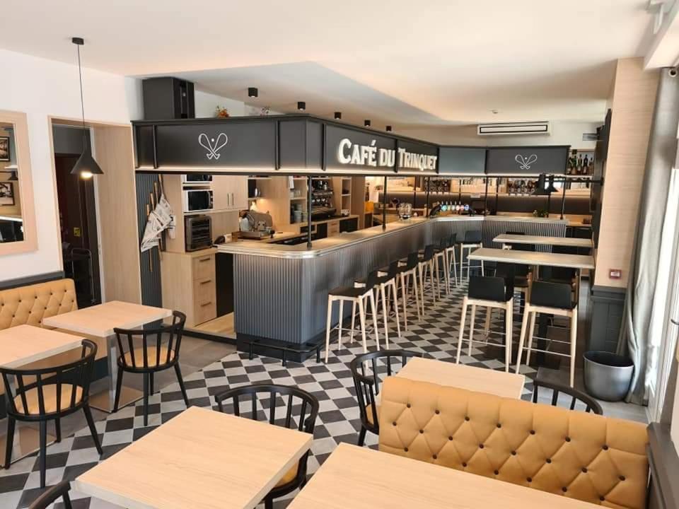 Hotel-Cafe Du Trinquet Cambo-les-Bains Eksteriør bilde