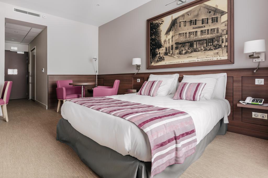 Hotel-Cafe Du Trinquet Cambo-les-Bains Eksteriør bilde