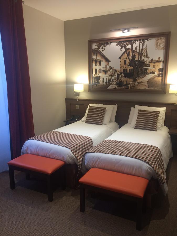 Hotel-Cafe Du Trinquet Cambo-les-Bains Eksteriør bilde